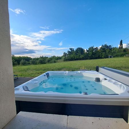 Gite De Charme Spa Privatif L'Oustau Di Tonin Malaucène Kültér fotó
