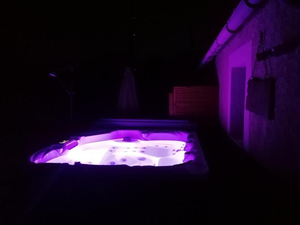 Gite De Charme Spa Privatif L'Oustau Di Tonin Malaucène Kültér fotó